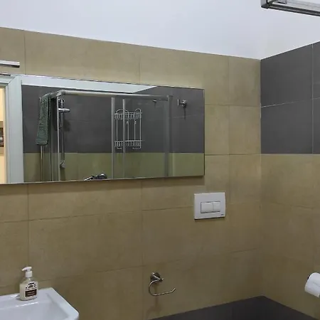 Interno 12 - Л'Акуила