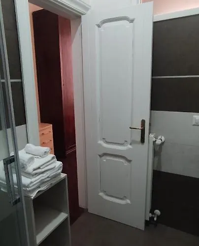 Konukevi Interno 12 -