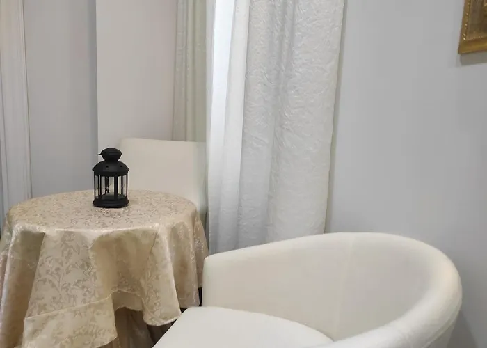 Interno 12 - Konukevi 3*